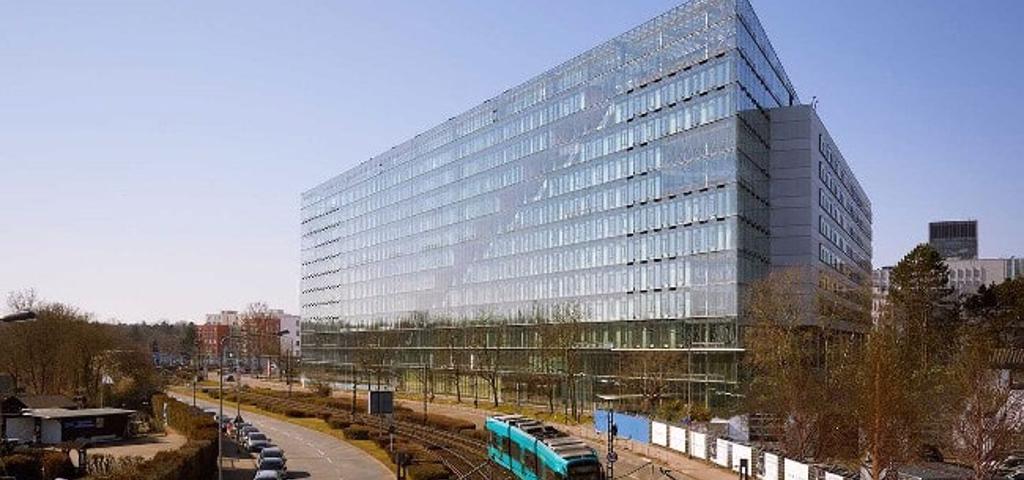 Κτίριο γραφείων από την Commerz Real πήραν Patron και Sonar Κτίριο γραφείων από την Commerz Real πήραν Patron και Sonar